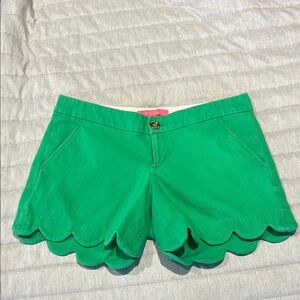 Lilly Pulitzer Vibrant Green Scalloped Shorts